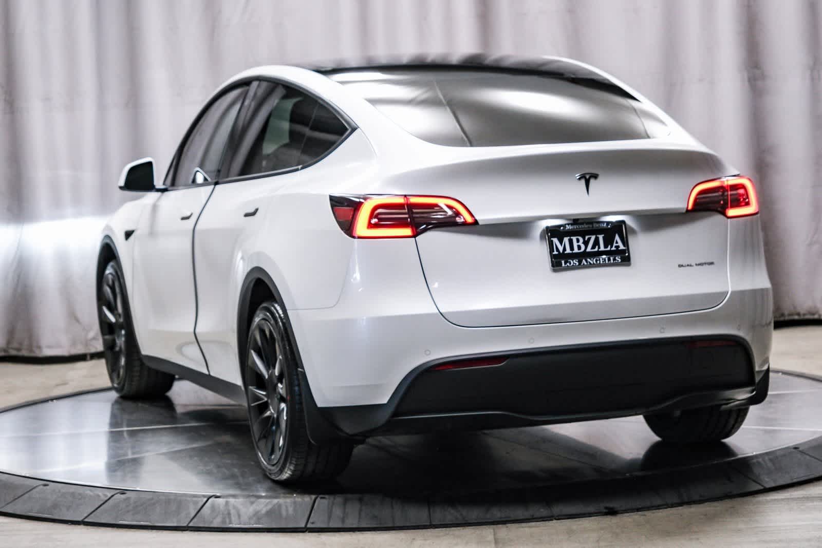 Used 2020 Tesla Model Y Long Range with VIN 5YJYGDEE1LF052950 for sale in Los Angeles, CA