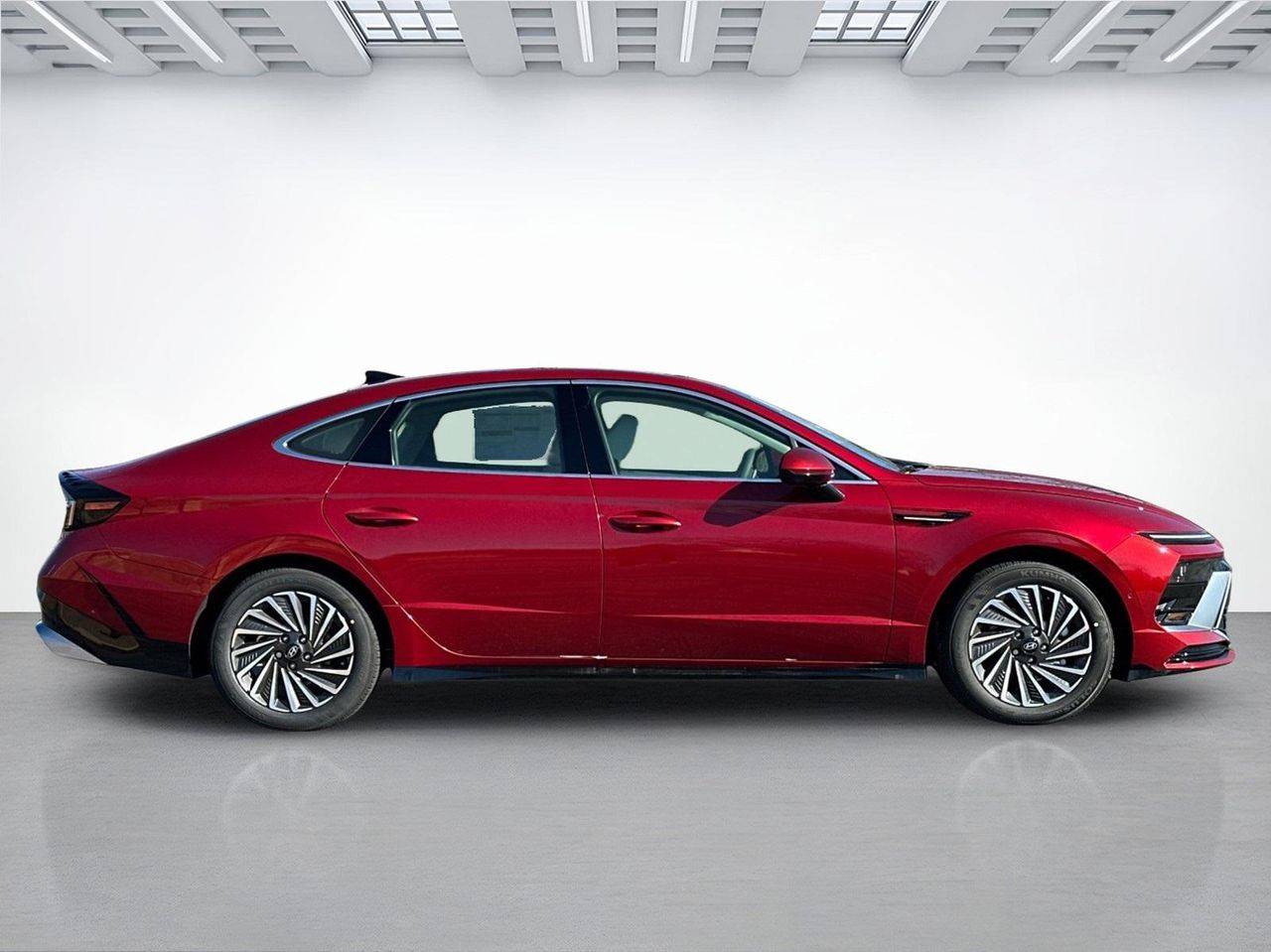 2025 Hyundai Sonata Hybrid Limited photo 4