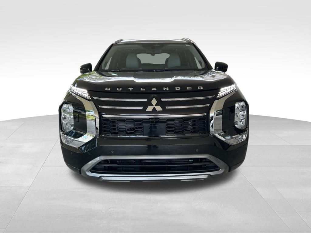2025 Mitsubishi Outlander Black Edition photo 14