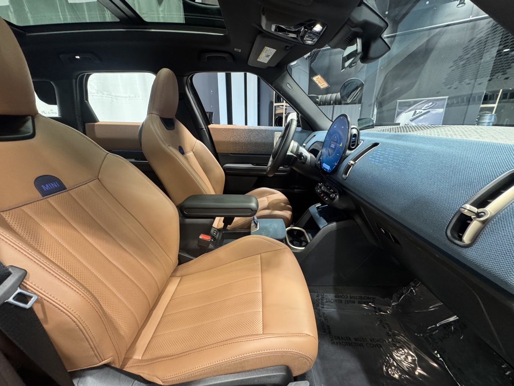 2025 Mini Cooper ALL4 Signature photo 27