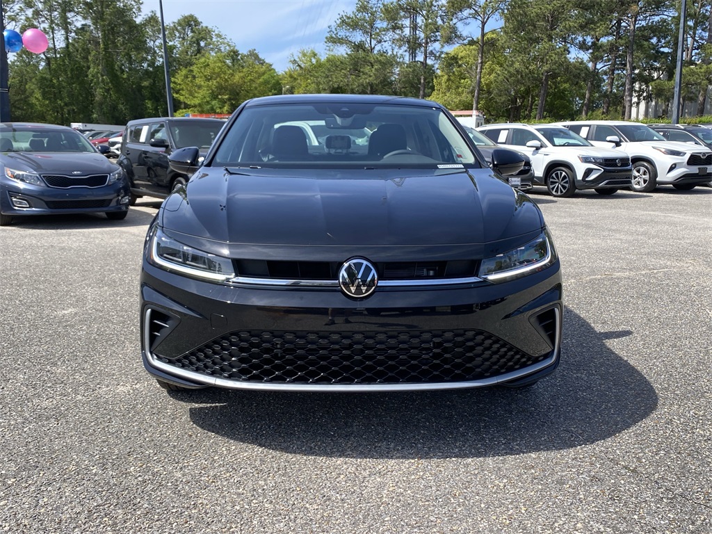 2025 Volkswagen Jetta 1.5T SE photo 2