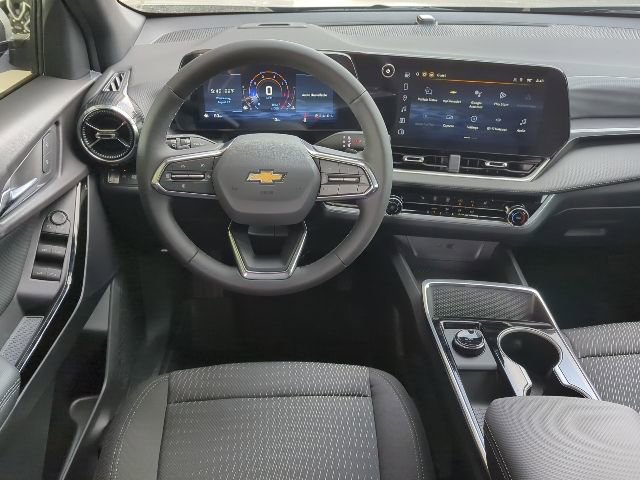 2026 Chevrolet Equinox LT photo 9
