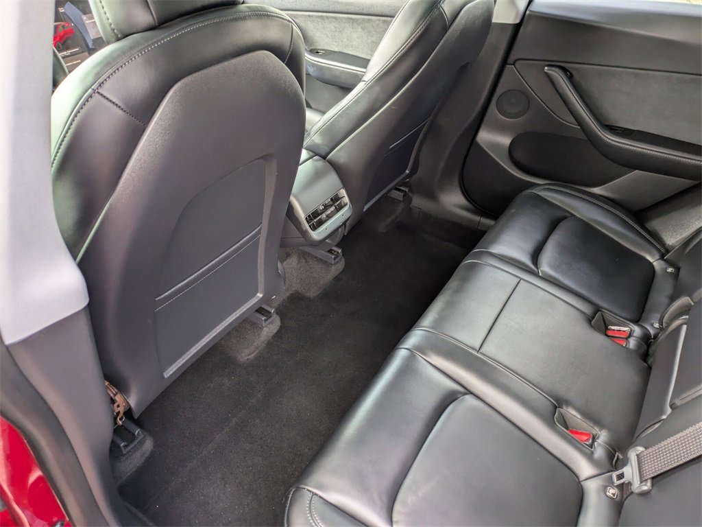 2021 Tesla Model Y Standard Range photo 15