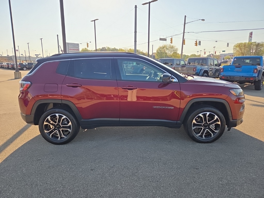 2022 Jeep Compass Limited photo 5