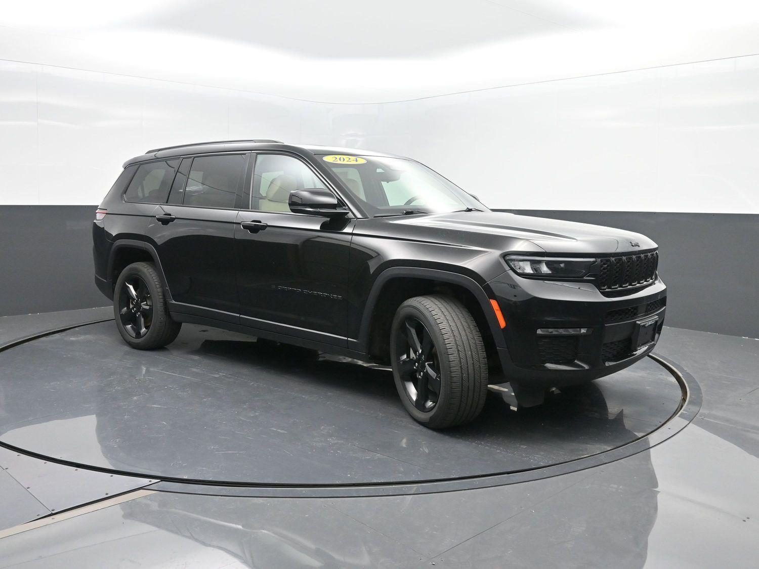 2024 Jeep Grand Cherokee Limited photo 3