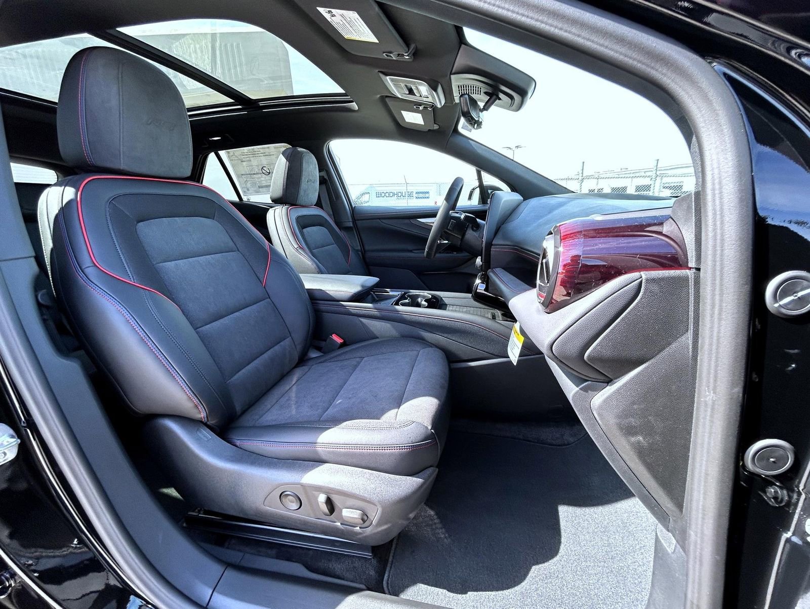 2025 Chevrolet Blazer EV RS photo 16