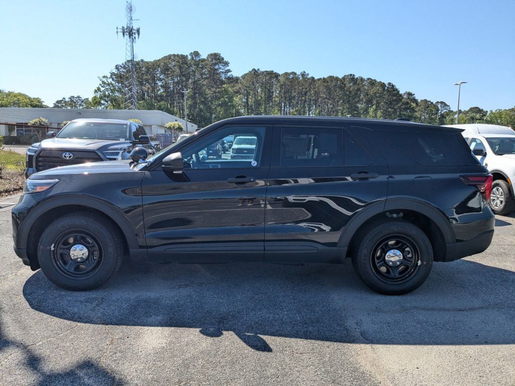 2025 Ford Explorer photo 5