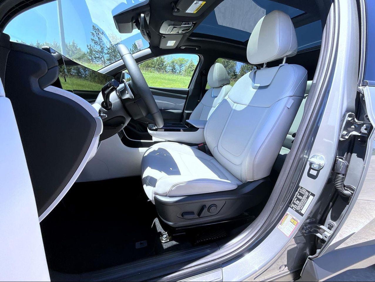 2025 Hyundai Tucson Limited photo 10