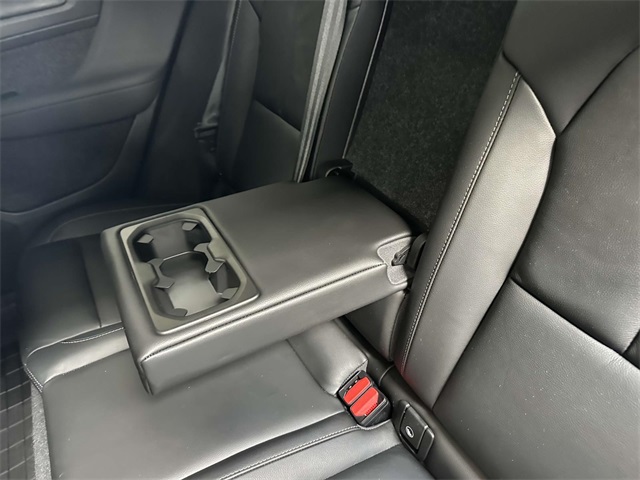 2023 Volvo XC40 Plus photo 19