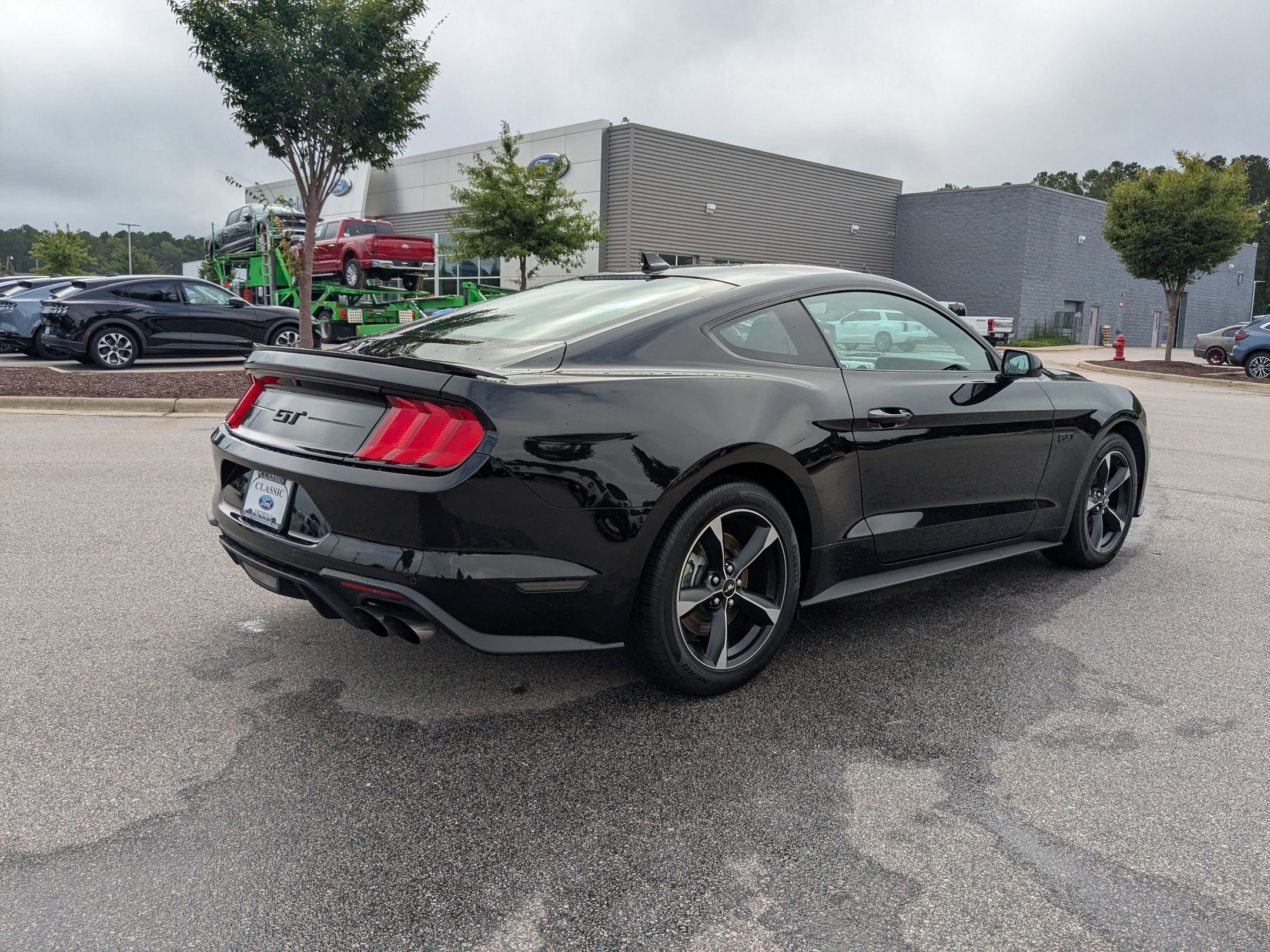 2021 Ford Mustang GT photo 8