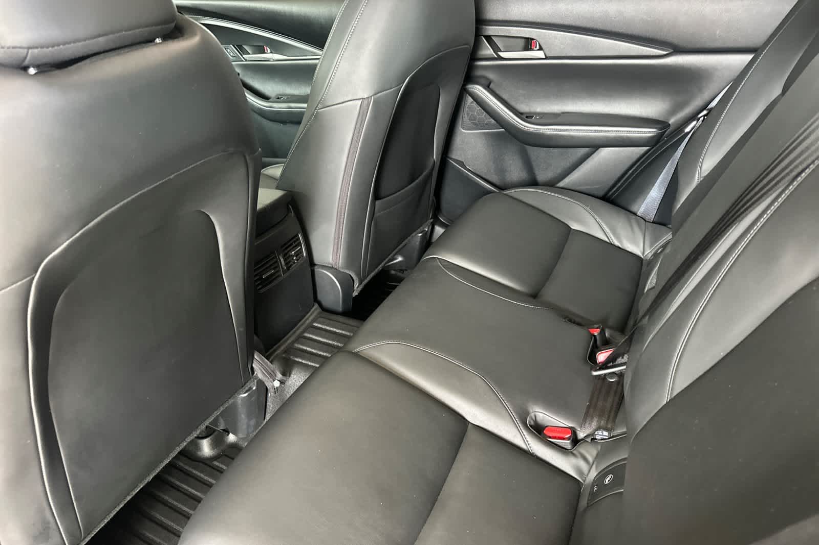 2023 Mazda CX-30 2.5 Select photo 4