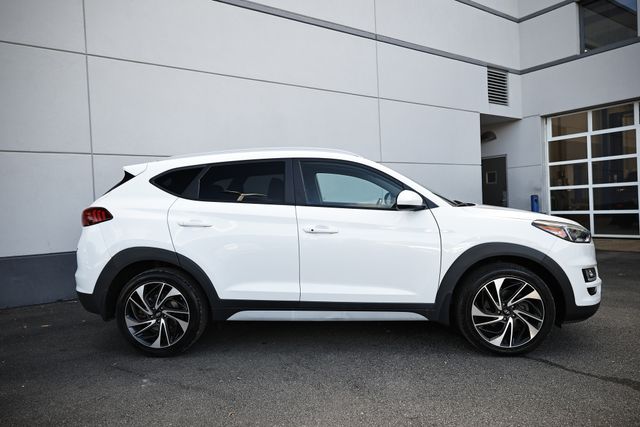 2020 Hyundai Tucson Sport photo 3