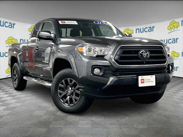2021 Toyota Tacoma SR5's photo