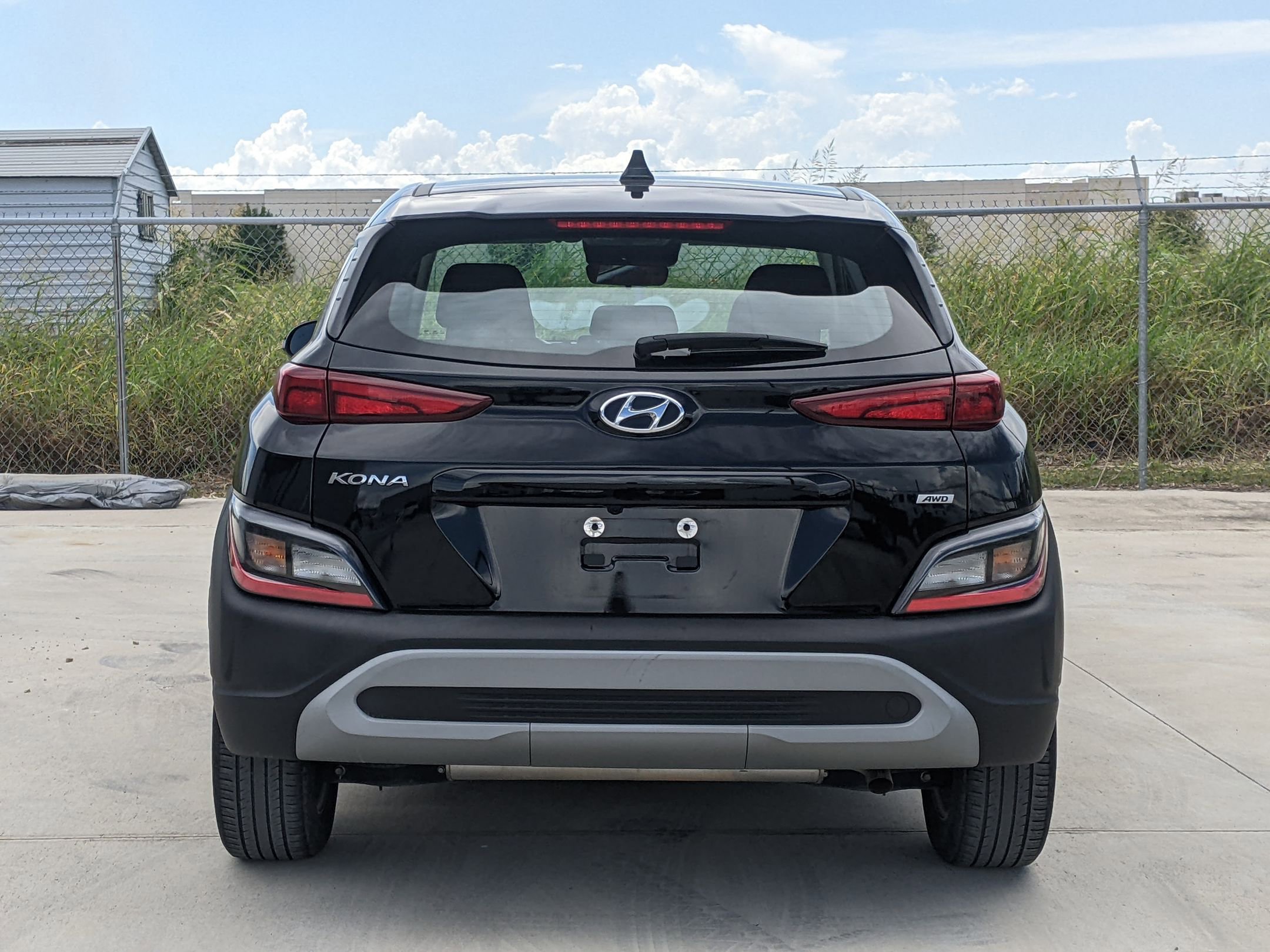 2023 Hyundai Kona SE photo 4