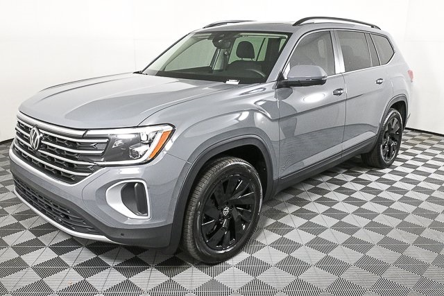 2026 Volkswagen Atlas SE Technology photo 30