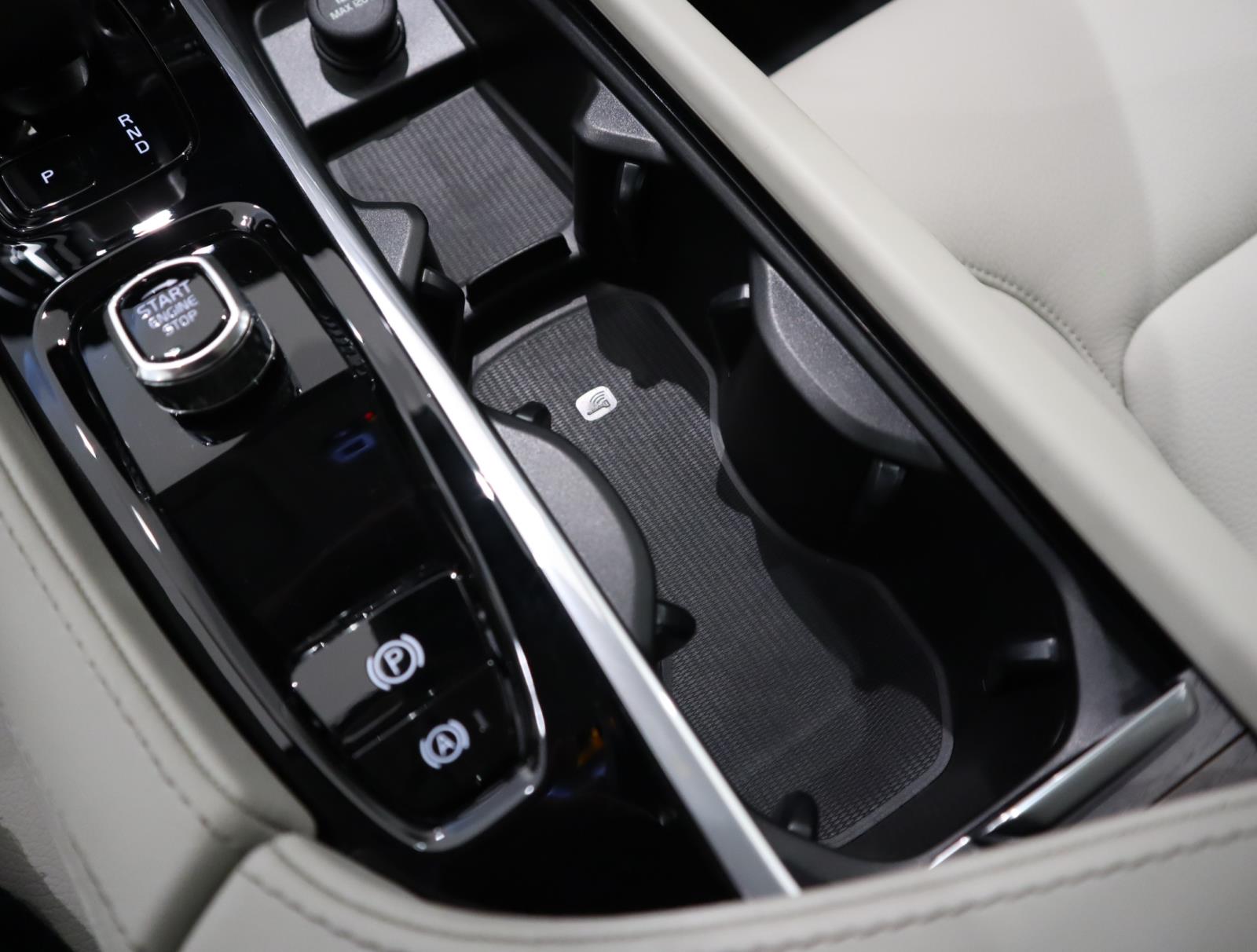 2025 Volvo S90 Plus photo 28