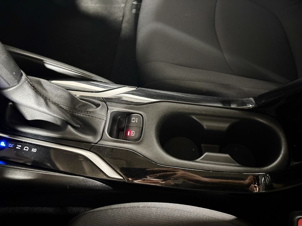 2020 Toyota Corolla LE photo 15
