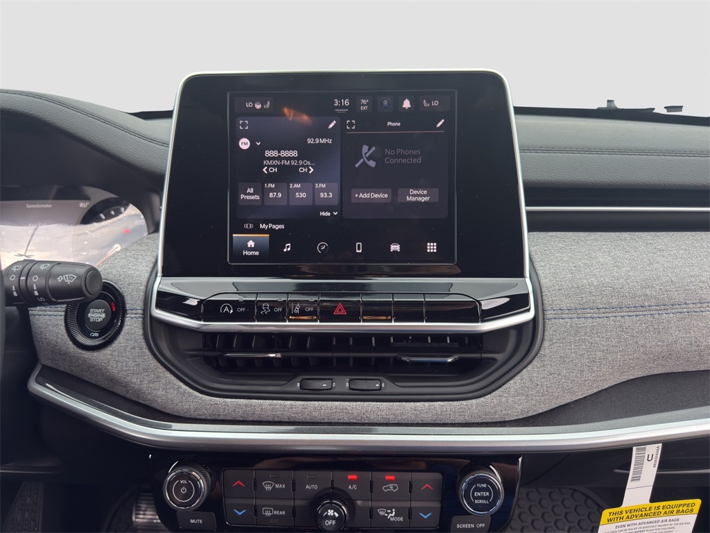 2025 Jeep Compass Latitude photo 15