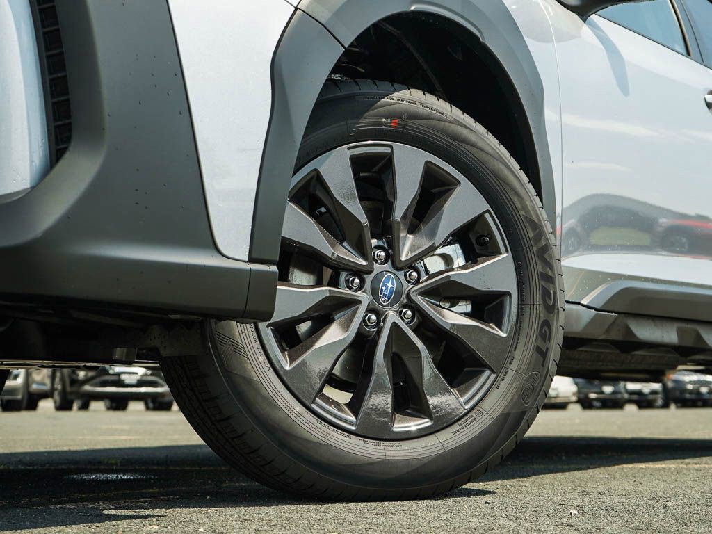 2025 Subaru Outback Onyx Edition photo 3