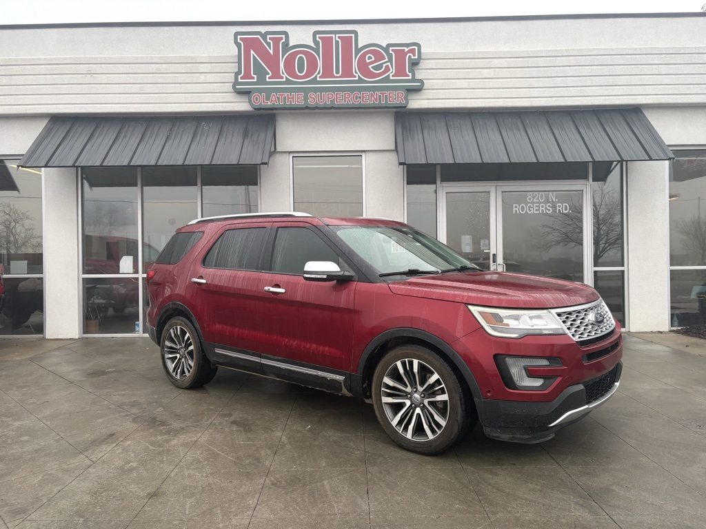 2017 Ford Explorer Platinum's photo
