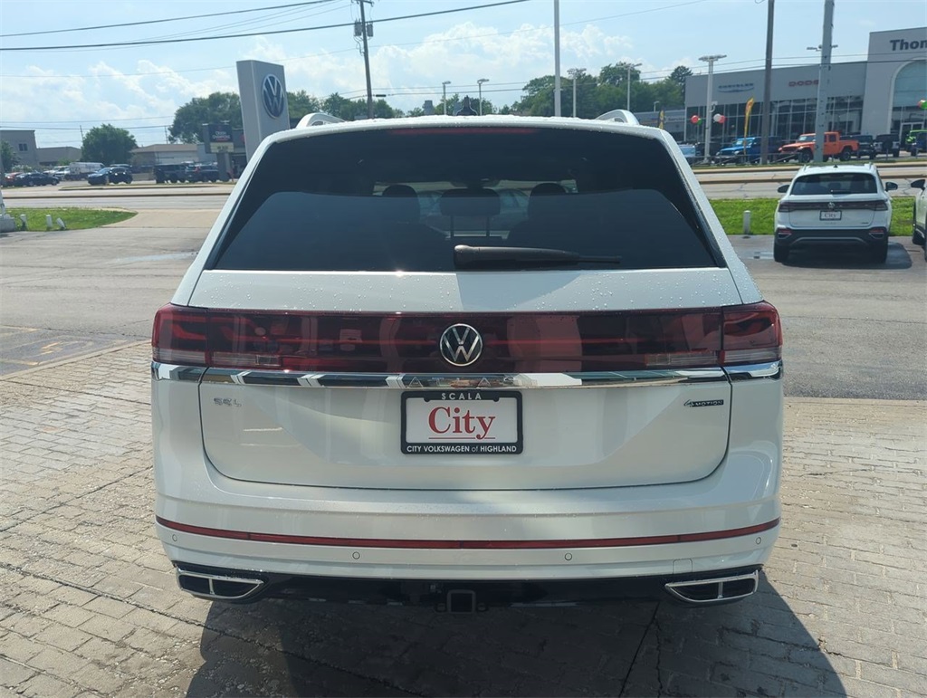 2025 Volkswagen Atlas SEL Premium R-Line photo 7