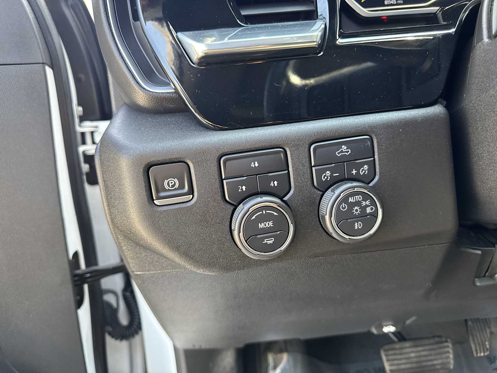 2024 Chevrolet Silverado 3500HD LT photo 20