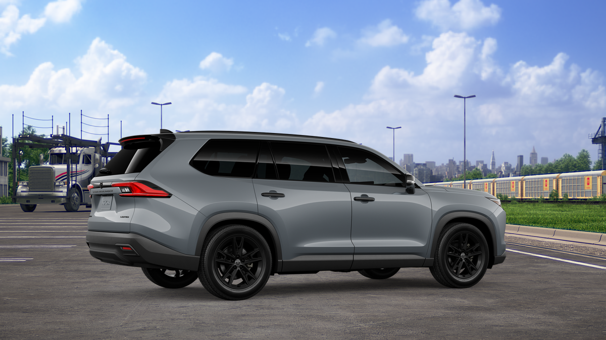 2026 Toyota Highlander Hybrid photo 11