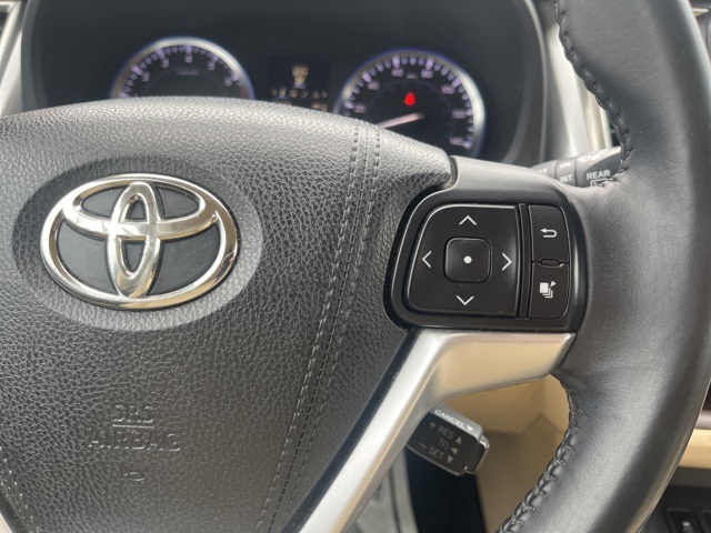 2015 Toyota Highlander XLE photo 26