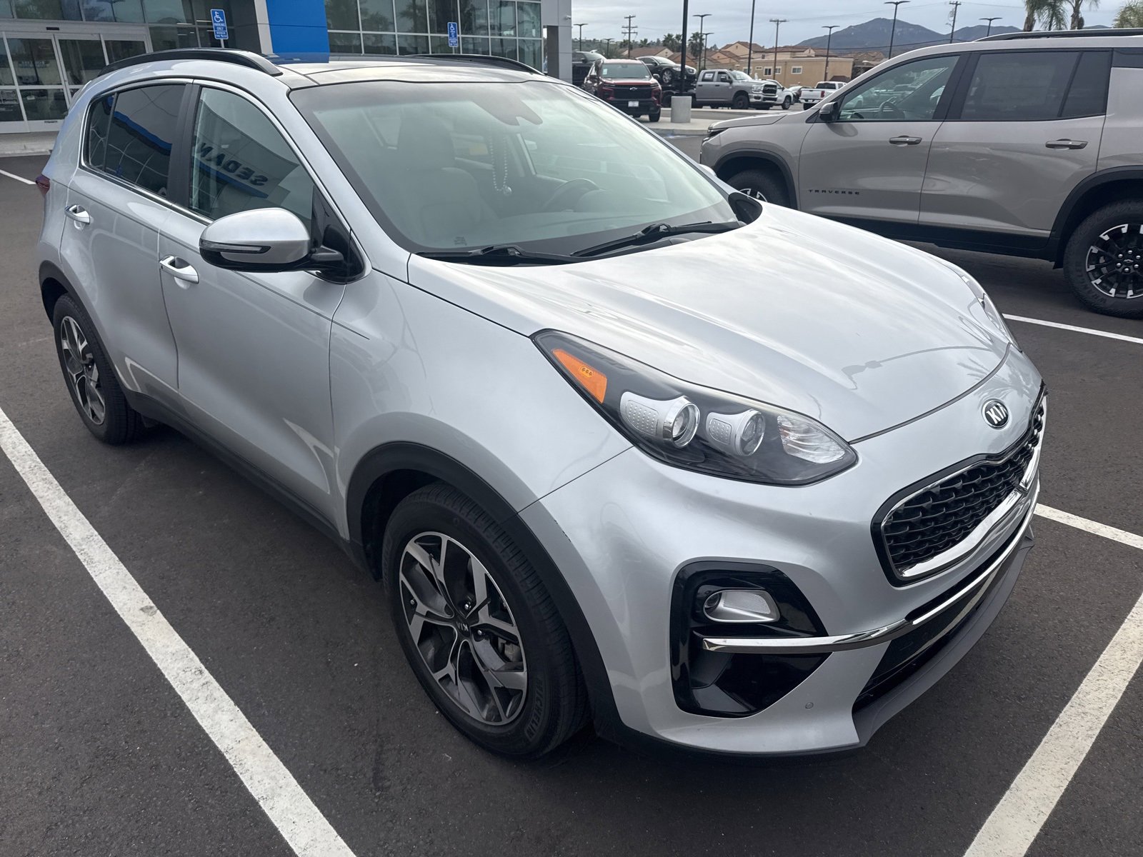2020 Kia Sportage EX's photo