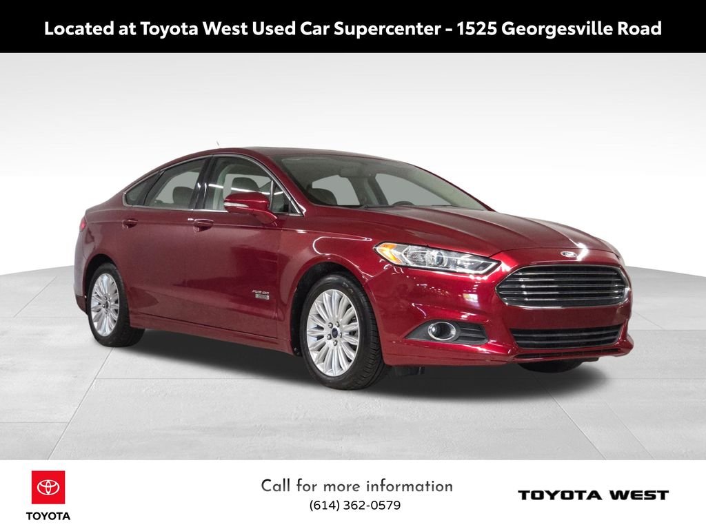 2013 Ford Fusion Energi SE photo 2