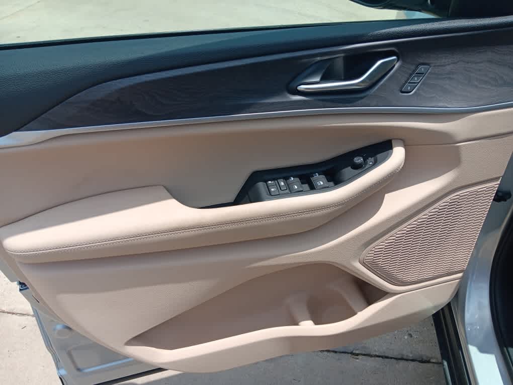 2025 Jeep Grand Cherokee Limited photo 6