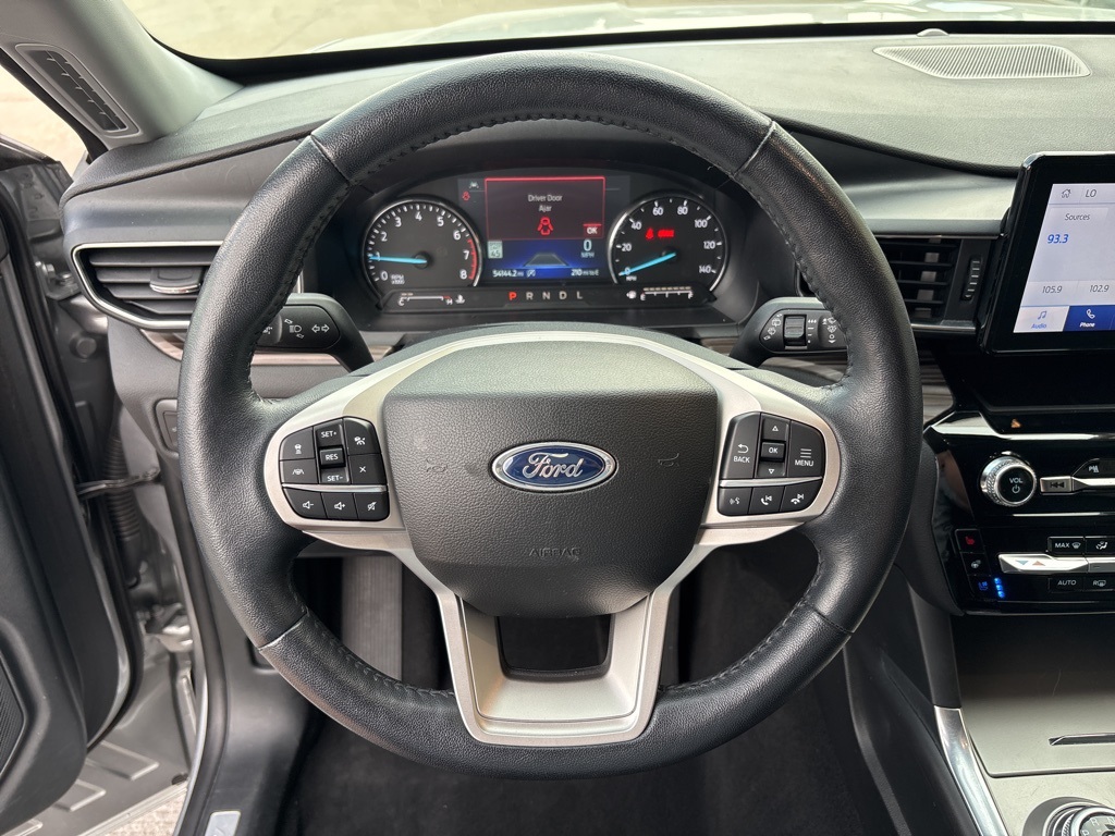 2023 Ford Explorer Limited photo 9