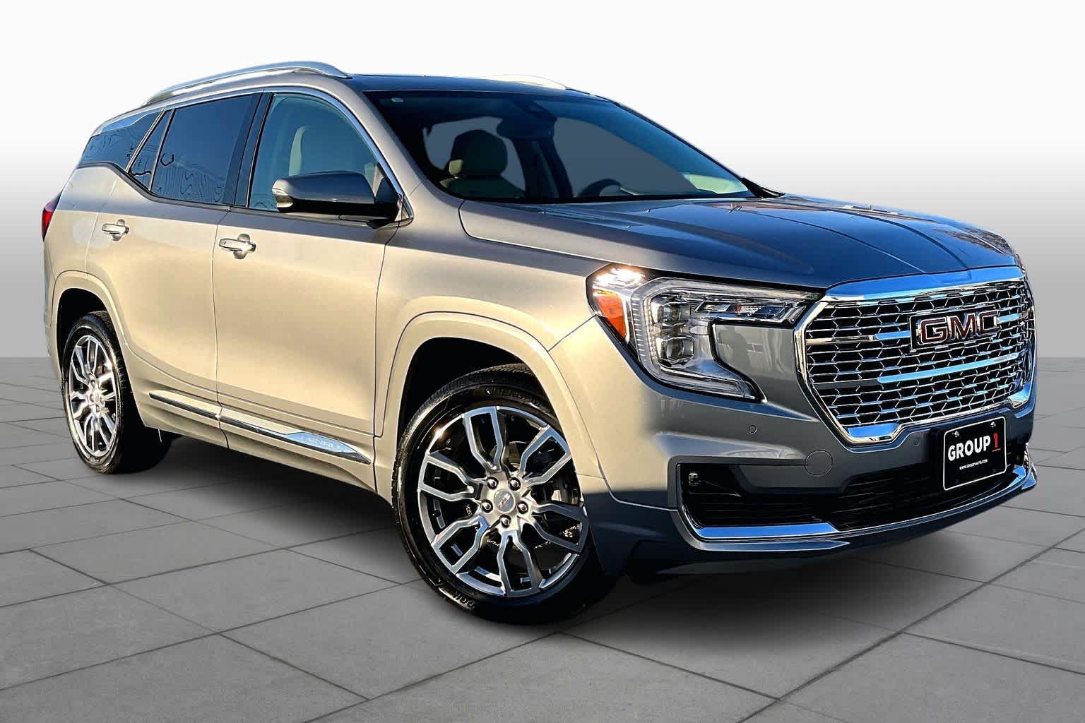 2023 Gmc Terrain Denali photo 3