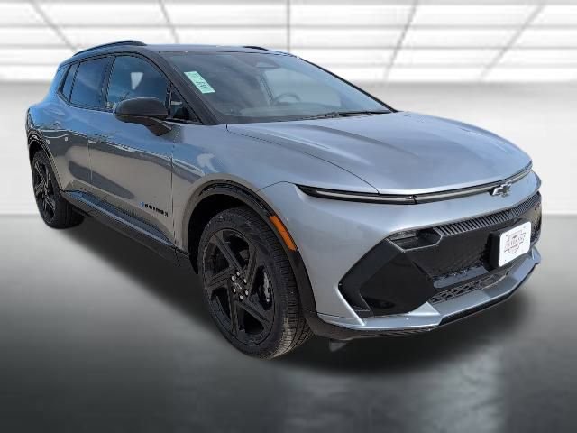 2026 Chevrolet Equinox EV RS's photo