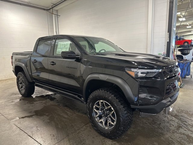 2026 Chevrolet Colorado ZR2 photo 3