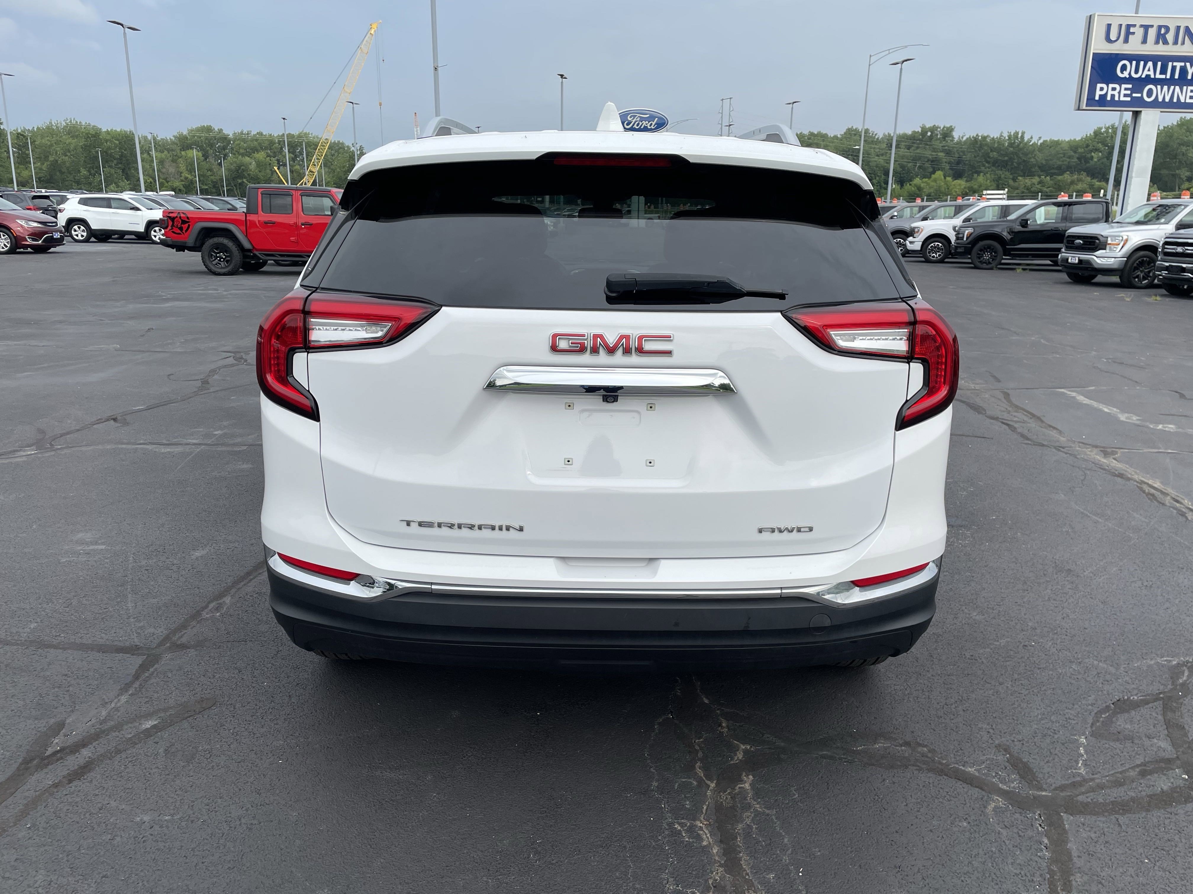 2023 Gmc Terrain SLT photo 4
