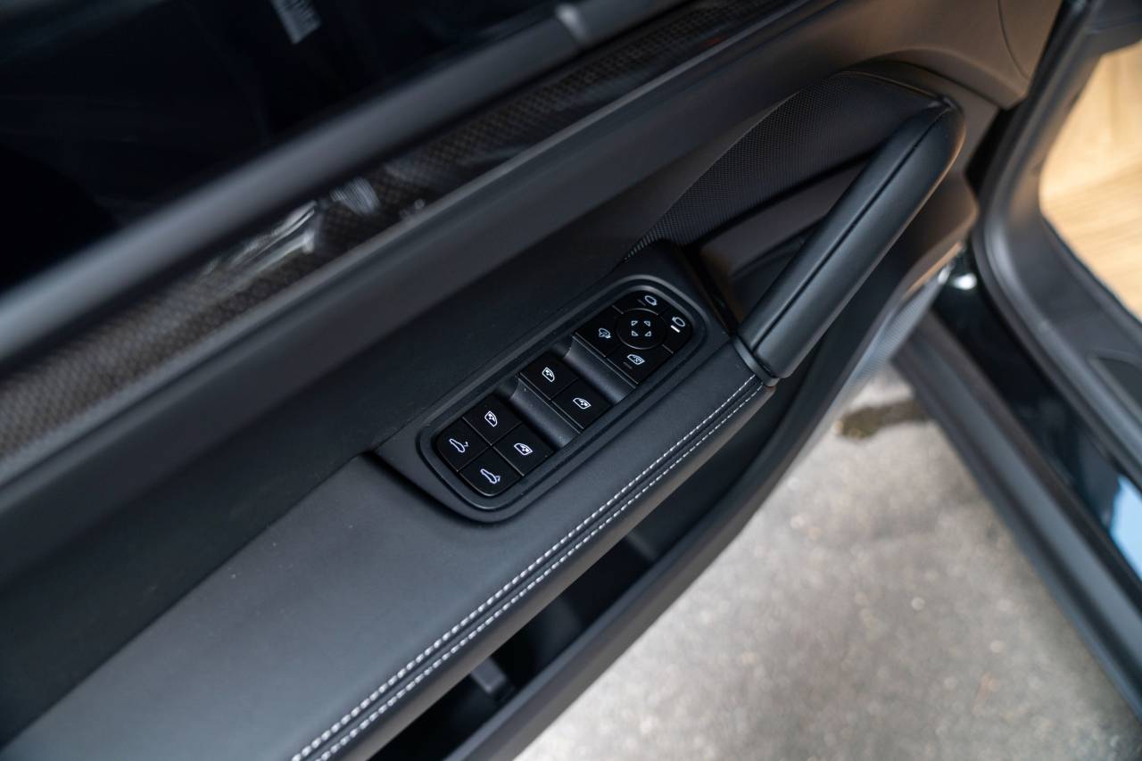 2025 Porsche Cayenne Turbo GT photo 26