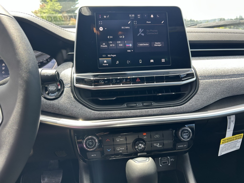 2025 Jeep Compass Latitude photo 15