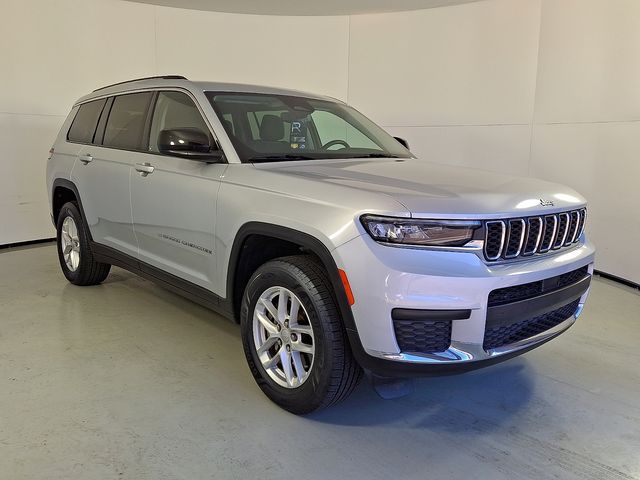 2022 Jeep Grand Cherokee L Laredo's photo