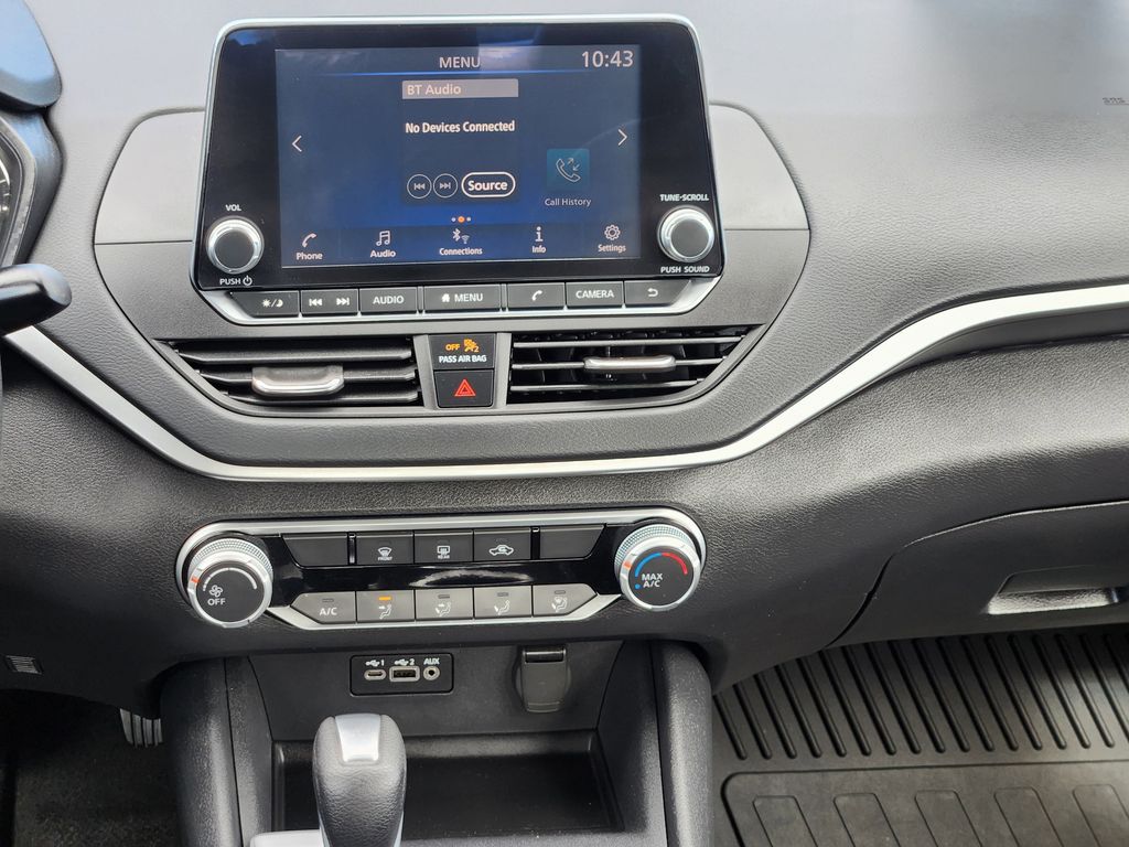 2022 Nissan Altima 2.5 SV photo 21