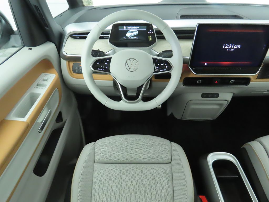 2025 Volkswagen ID. Buzz Pro Plus photo 10
