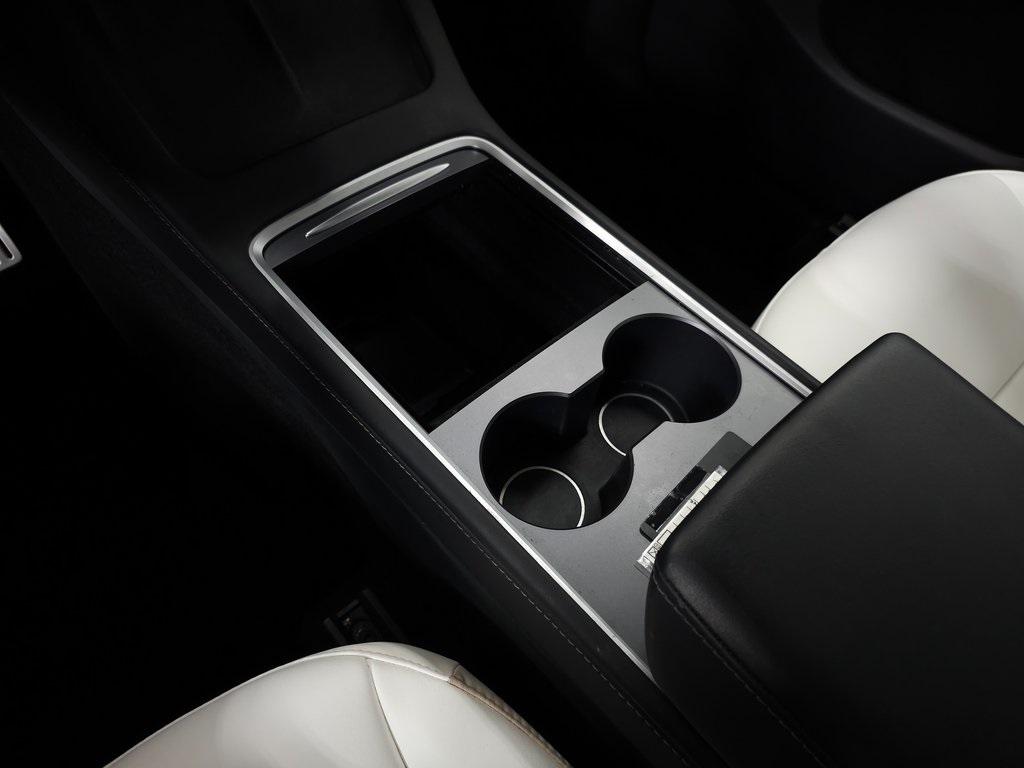 2023 Tesla Model Y Performance photo 27