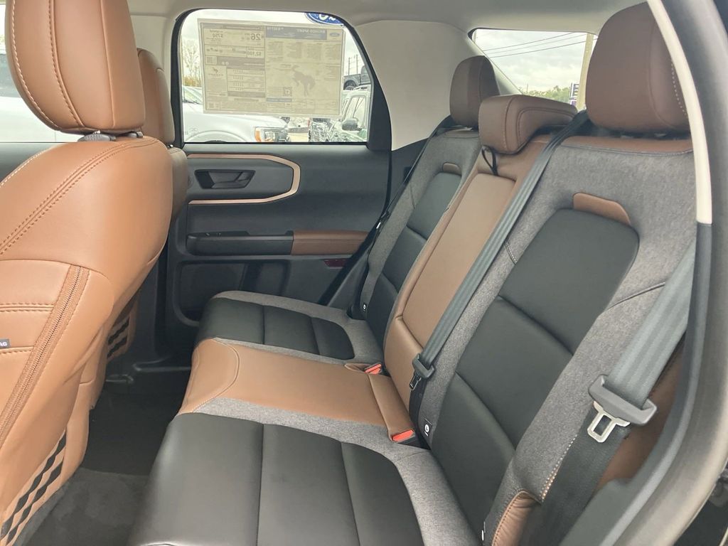 2024 Ford Bronco Sport Outer Banks photo 9