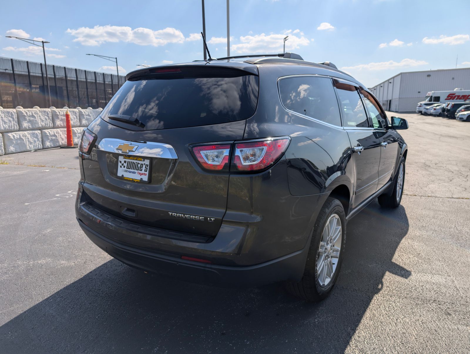 2014 Chevrolet Traverse 1LT photo 5
