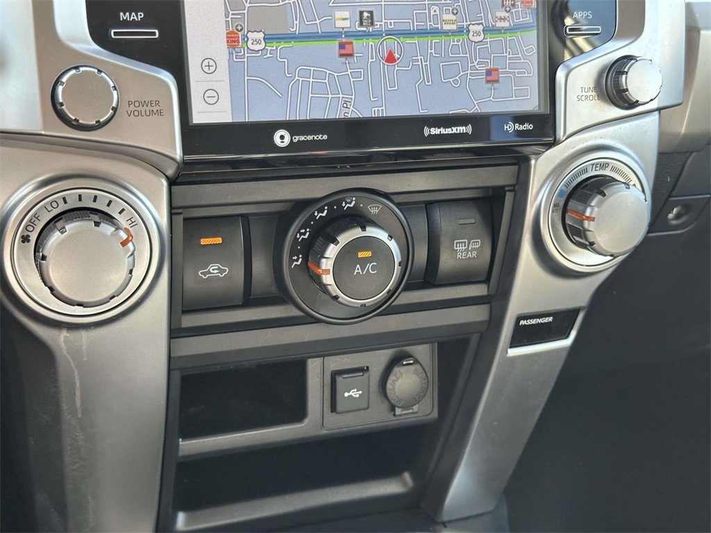 2024 Toyota 4Runner SR5 Premium photo 5