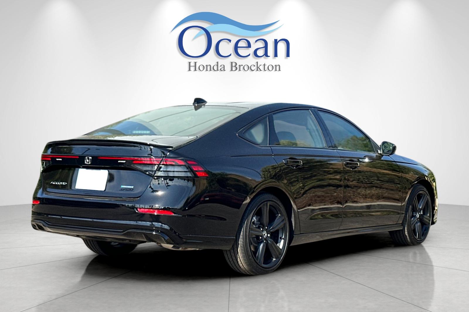2025 Honda Accord Hybrid Sport-L photo 4