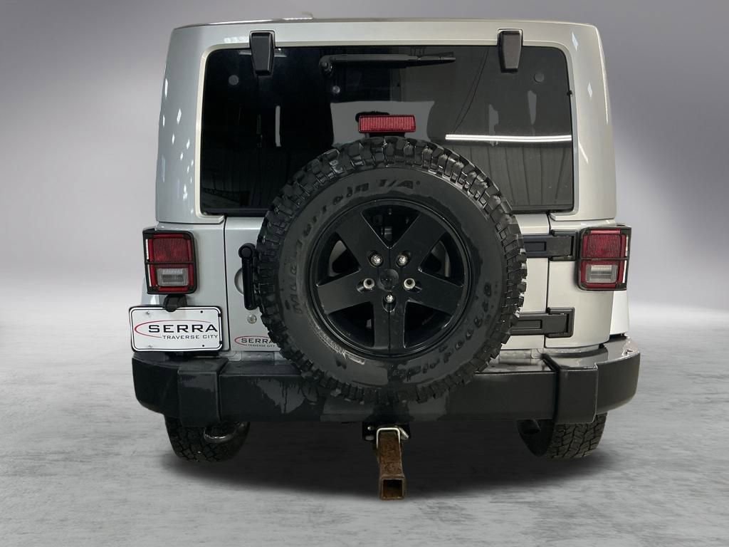 2012 Jeep Wrangler Sahara Sport photo 4