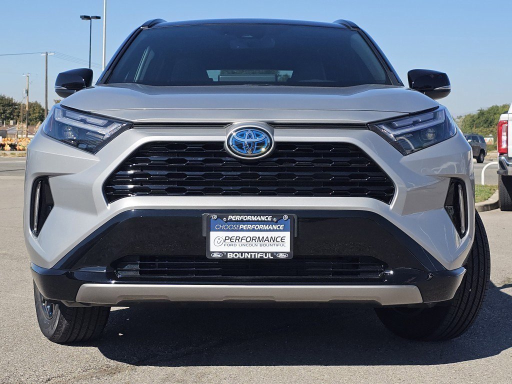 2024 Toyota RAV4 Hybrid XSE photo 3