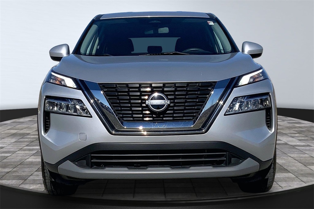 Used 2023 Nissan Rogue SV with VIN JN8BT3BA5PW418654 for sale in Kansas City