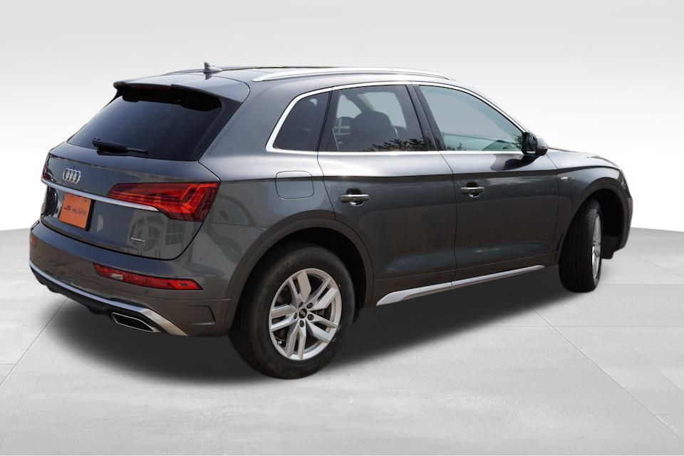 2022 Audi Q5 45 S line Premium photo 5